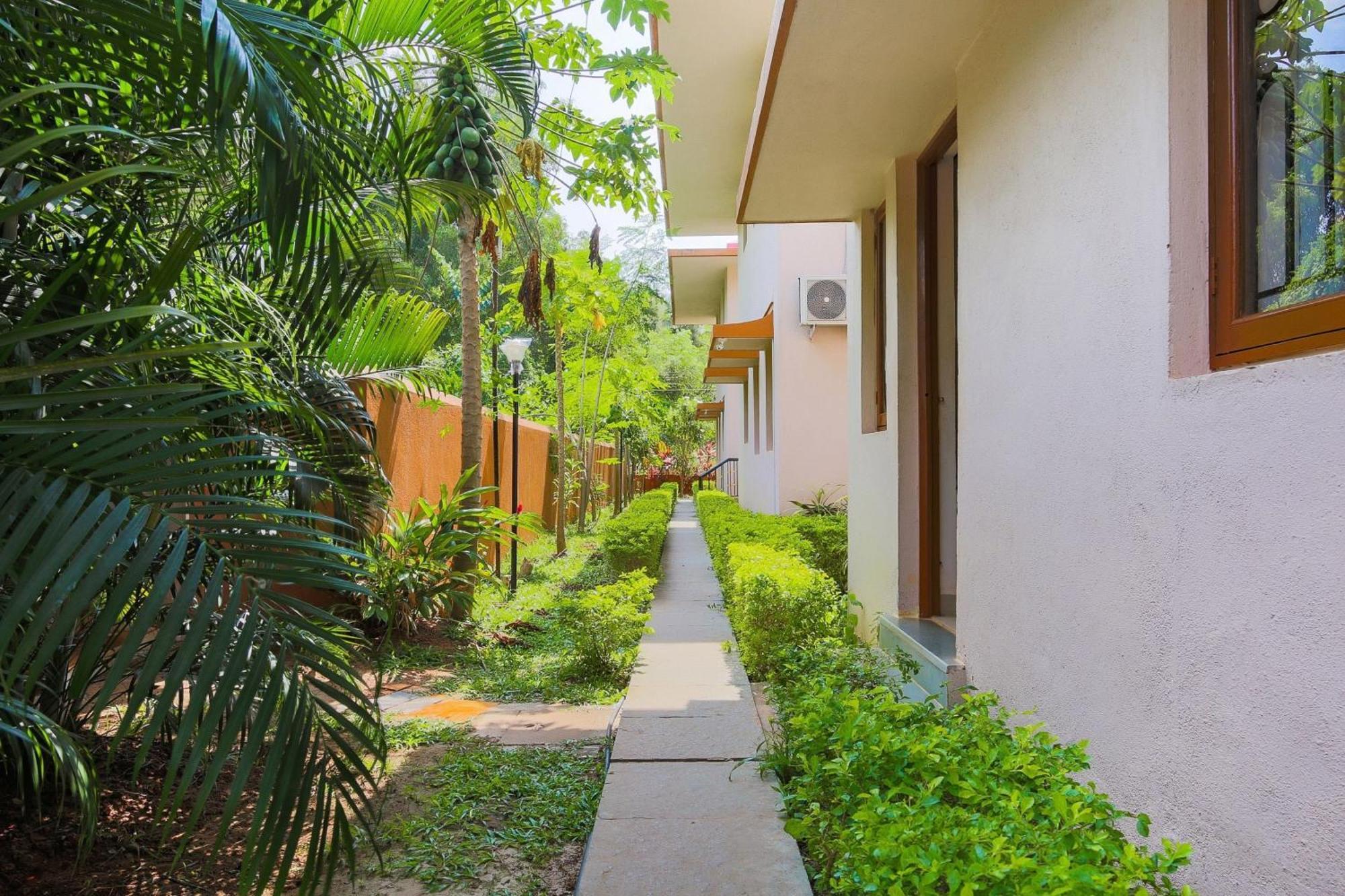 Super Hotel O The Goan Courtyard Colva Eksteriør bilde